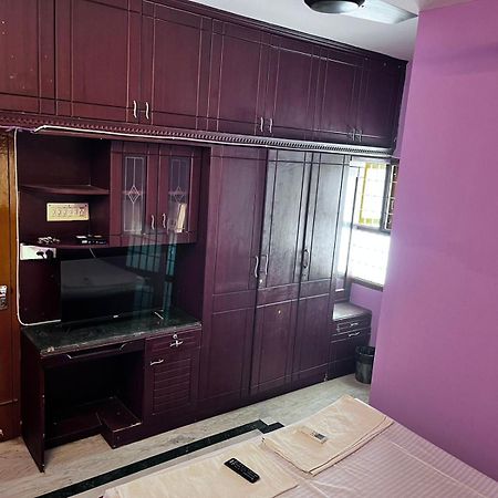Pearl Homestays Chennai Trade Center Екстер'єр фото