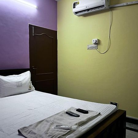Pearl Homestays Chennai Trade Center Екстер'єр фото